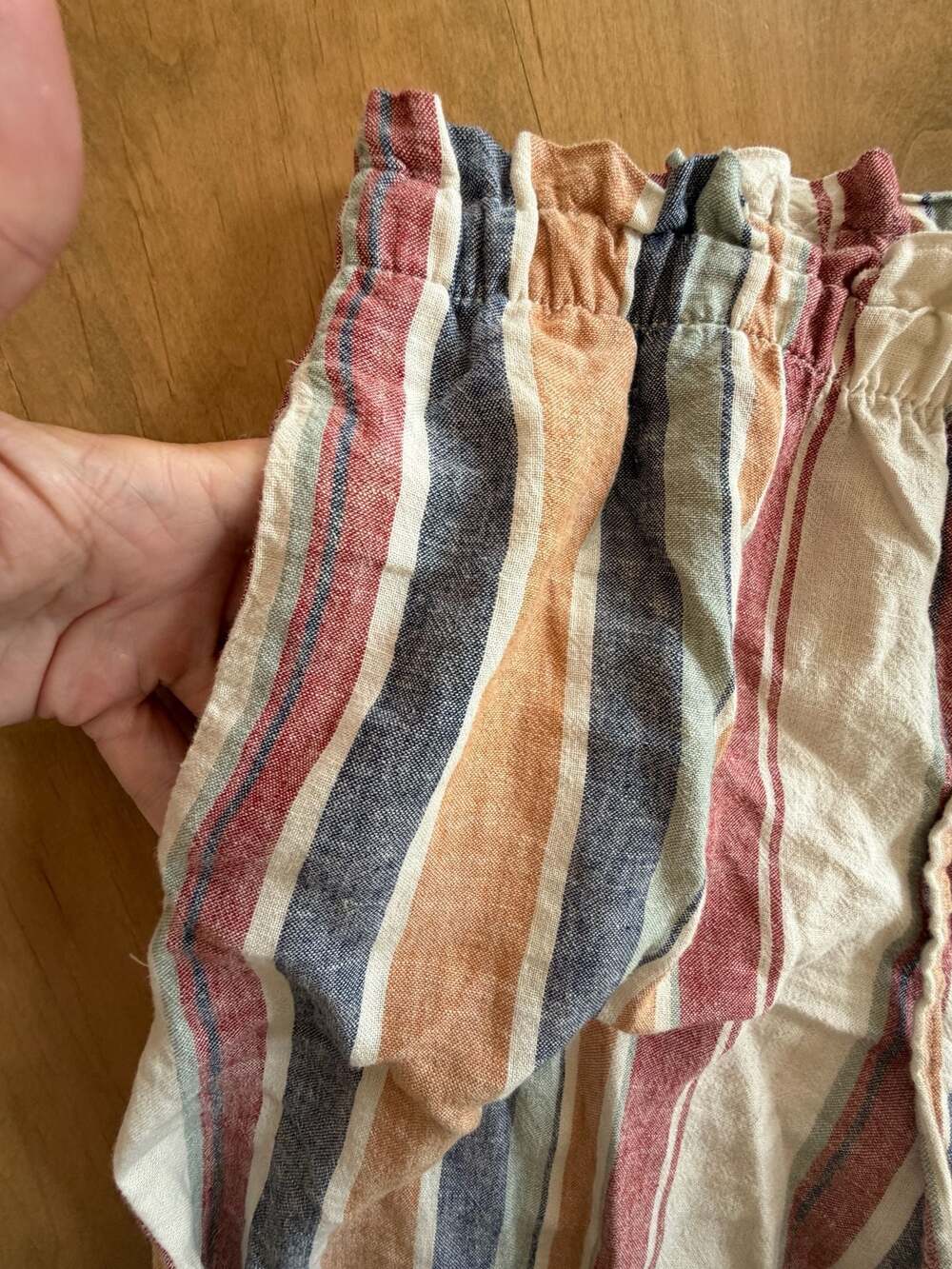 Cato Women's Striped Linen-Blend Wide-Leg Pull-On Pants with Raw Hem Small - Picture 3 of 14